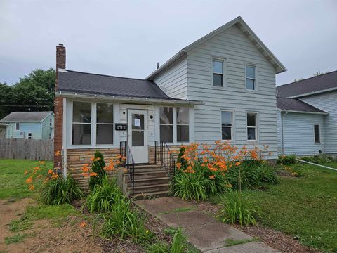 Photo of 414 Lake Street, Baraboo, WI 53913 (MLS # 2028176)