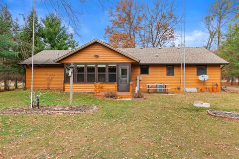 Photo of 346 Timber Tr, Nekoosa, WI 54457 (MLS # 2012195)