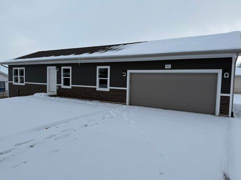Photo of 400 7th Street, Mineral Point, WI 53565 (MLS # 2013801)