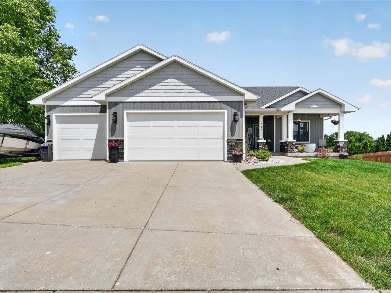 541 Rimrock Road