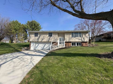 Photo of 209 27th Street, Monroe, WI 53566 (MLS # 2020223)
