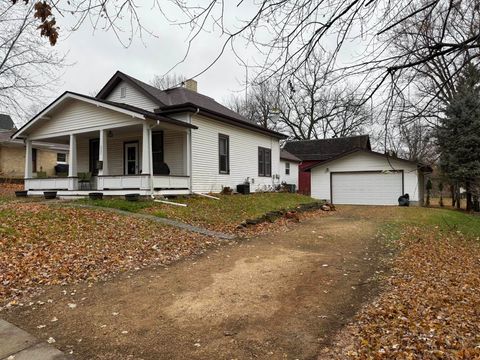 Photo of 225 Washington Street, Mineral Point, WI 53565 (MLS # 2012667)