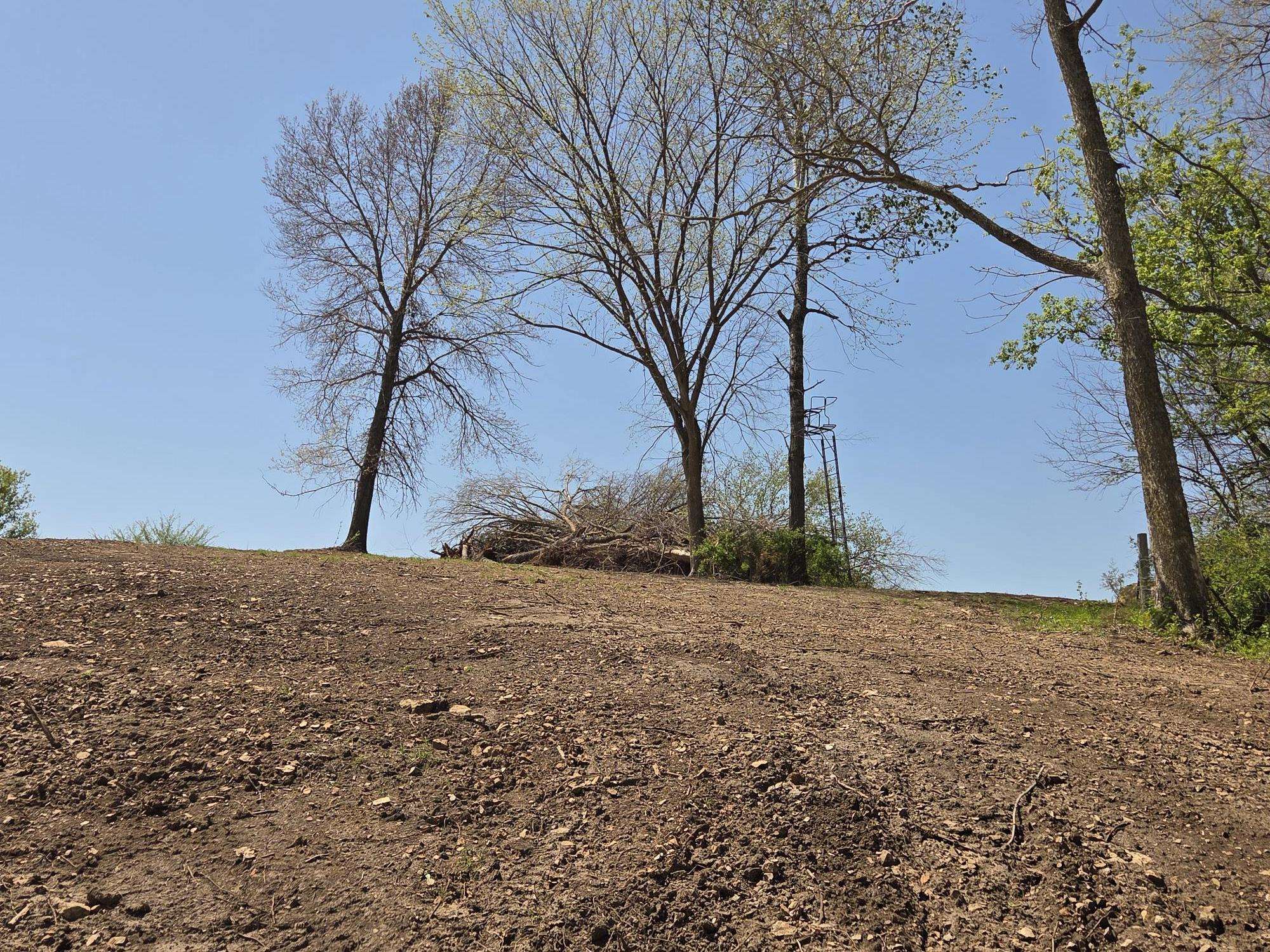 10 Ac County Road W Road