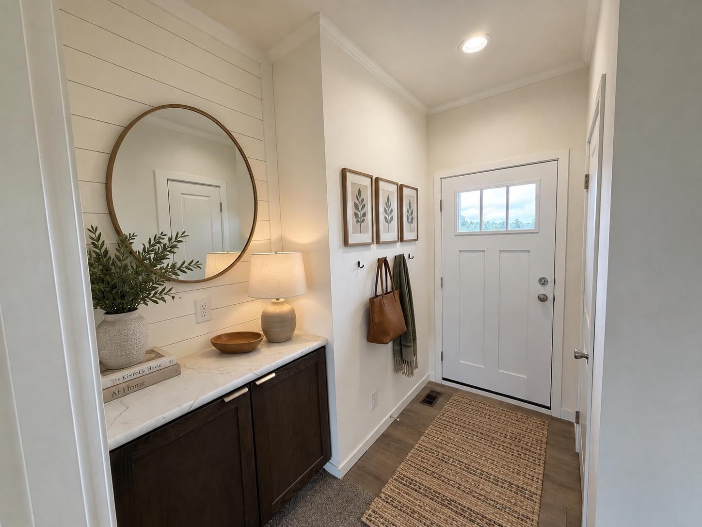 305 E 11 Avenue - Photo 2