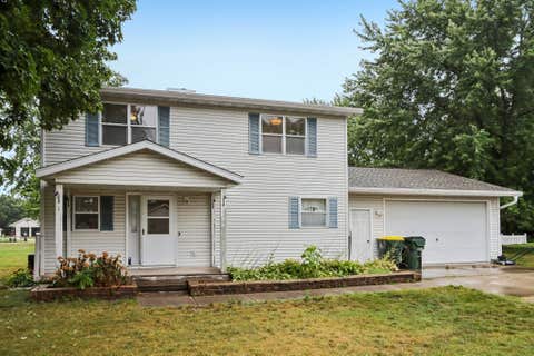 Photo of S8007 Maple Park Road, Prairie Du Sac, WI 53578 (MLS # 2027424)