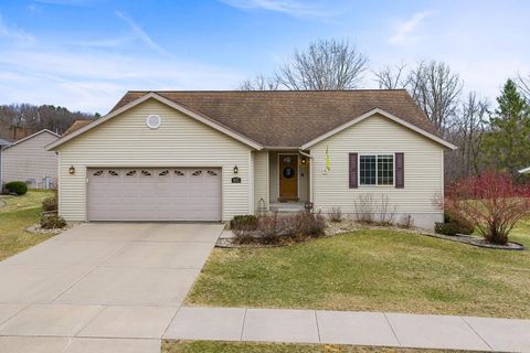 Photo of 1422 Ridgeview Drive, Reedsburg, WI 53959 (MLS # 2019484)