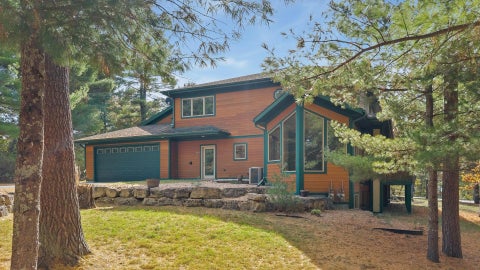 Photo of 1131A S Gillette Drive, Wisconsin Dells, WI 53965 (MLS # 2035227)