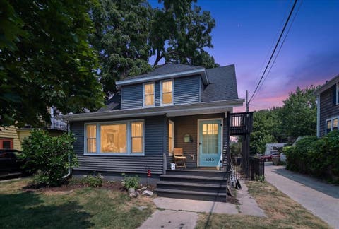 Photo of 1013 Oakland Avenue, Madison, WI 53711 (MLS # 2029238)