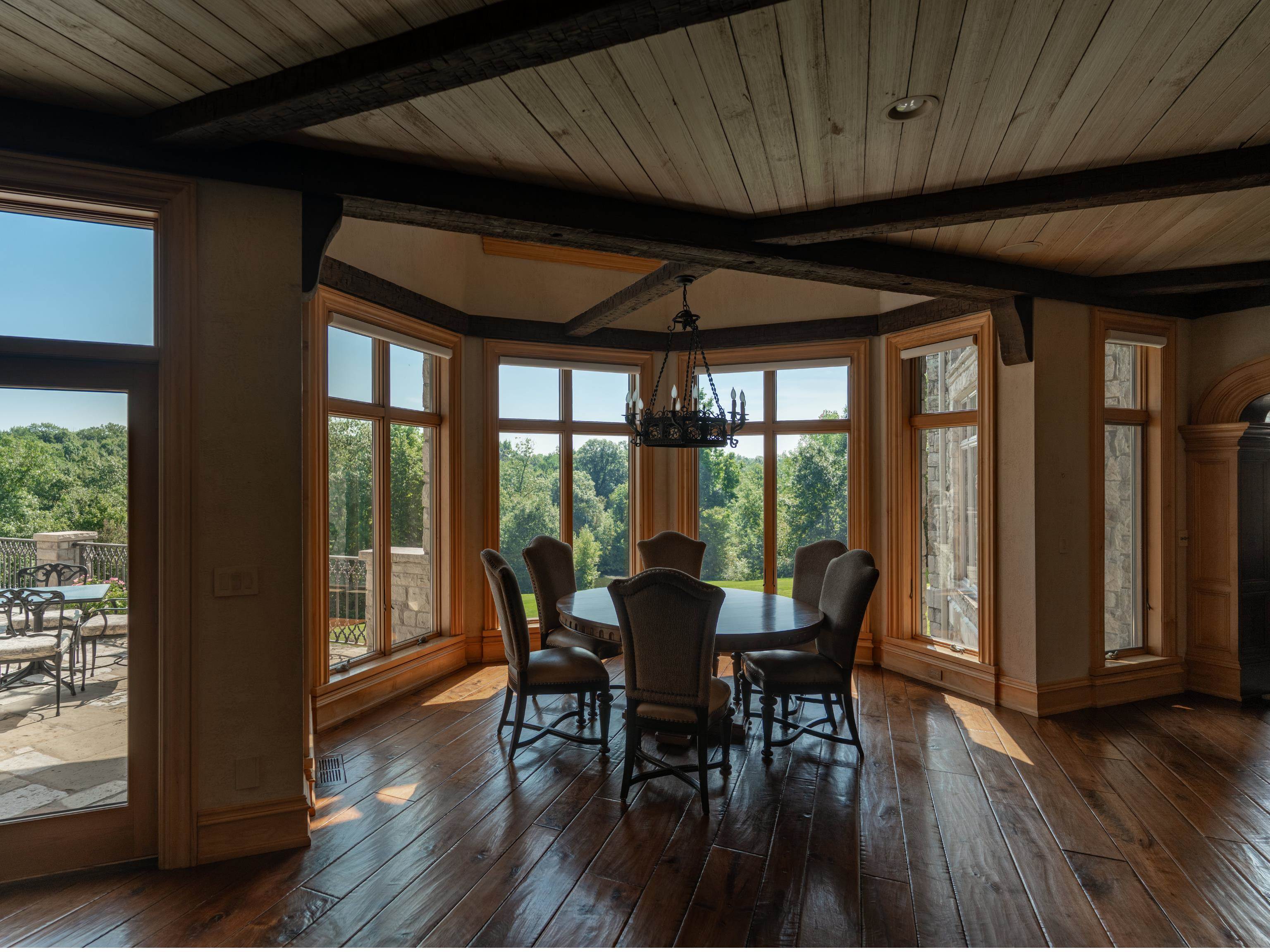 3187 Feather Ridge