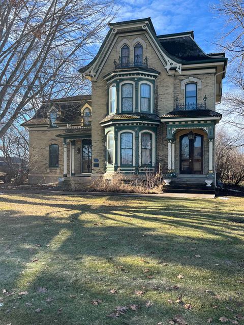 Photo of 314 Beaver Dam Street, Waupun, WI 53963 (MLS # 2014872)