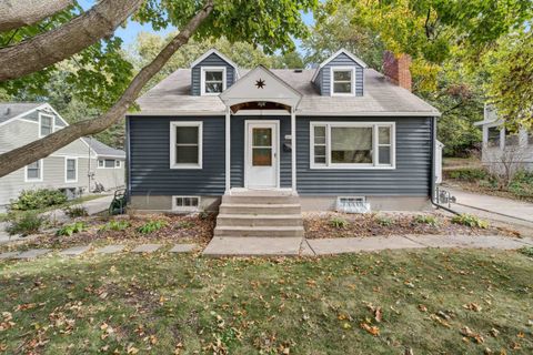 Photo of 313 S Midvale Boulevard, Madison, WI 53705 (MLS # 2010148)