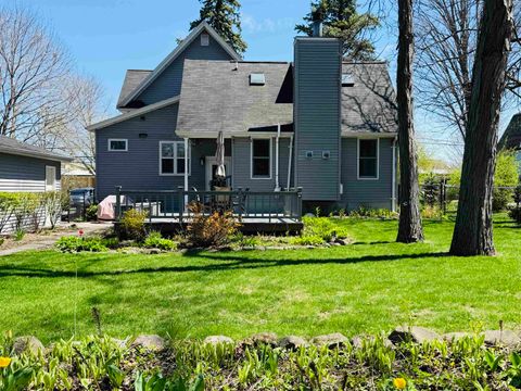 Tiny photo for 613 Mill Street, Green Lake, WI 54941 (MLS # 2006730)