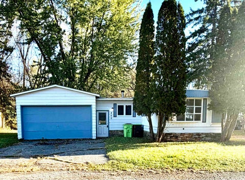 Photo of 400 New Lisbon Estates East Street, New Lisbon, WI 53950 (MLS # 2034974)
