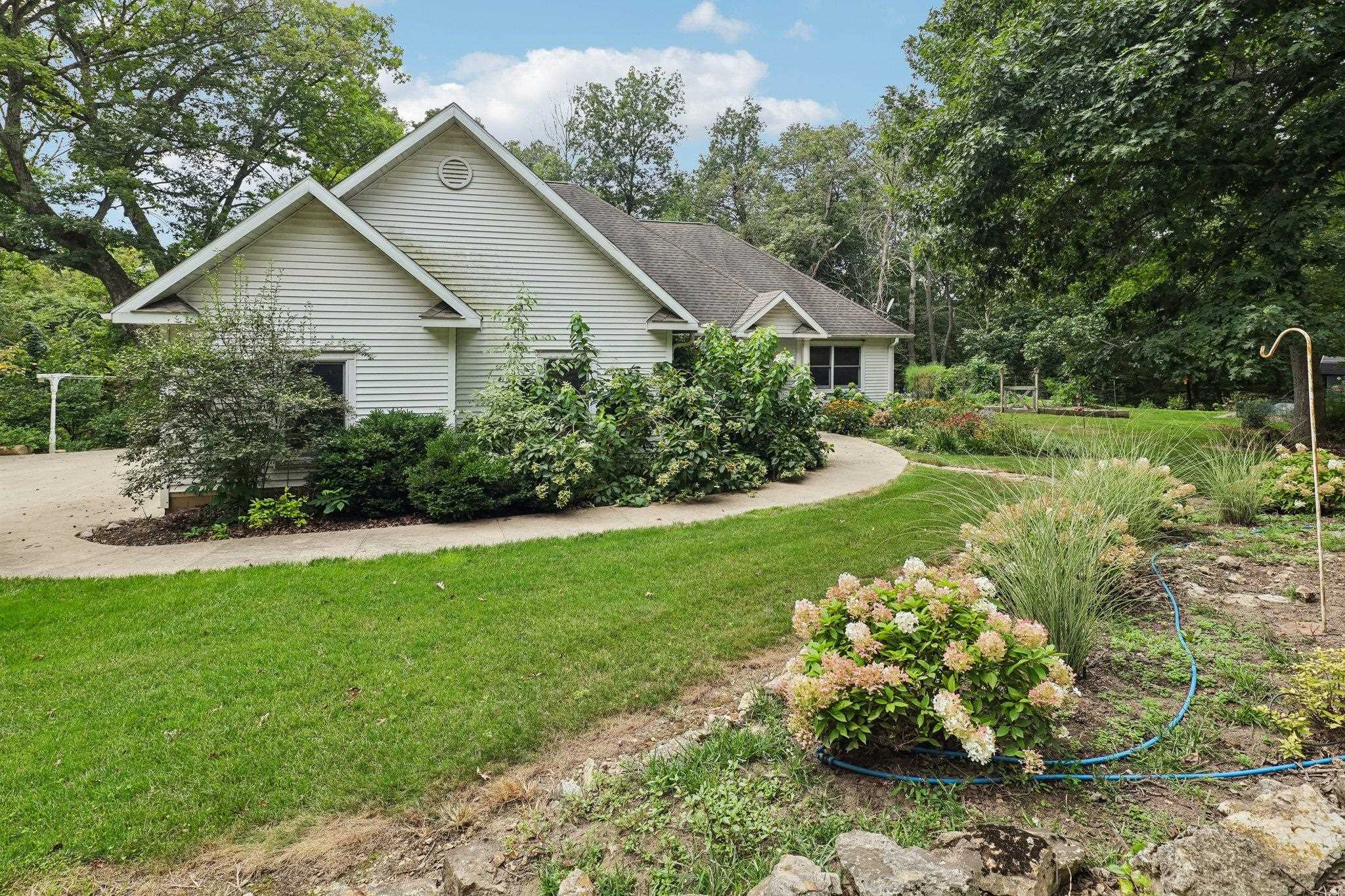 936 Lawinger Road