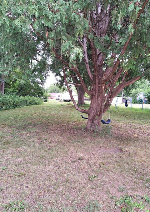 Photo of 2041 Fairfax Avenue, Beloit, WI 53511 (MLS # 2003387)