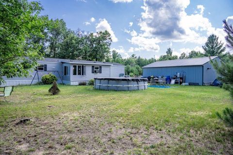 Tiny photo for 699 Badger Lane, Hancock, WI 54943 (MLS # 2004173)