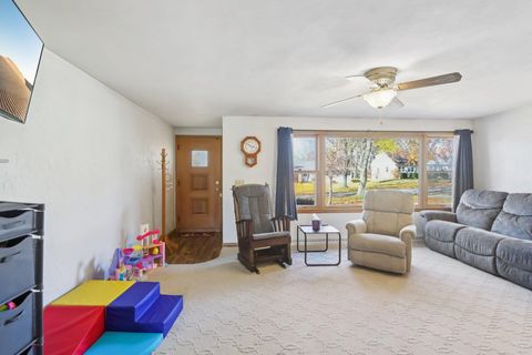 Tiny photo for 132 S Braun Avenue, Jefferson, WI 53549 (MLS # 2012432)