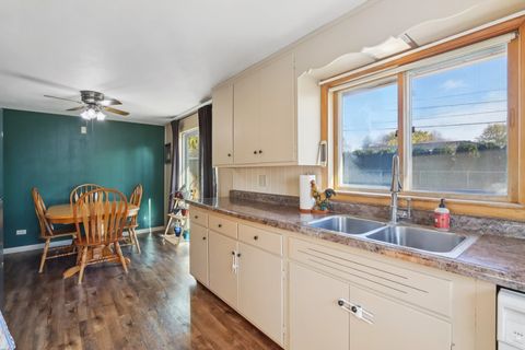 Tiny photo for 132 S Braun Avenue, Jefferson, WI 53549 (MLS # 2012432)