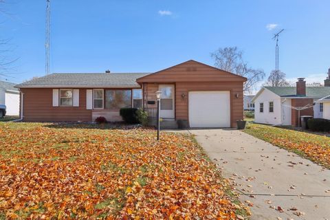 Photo of 132 S Braun Avenue, Jefferson, WI 53549 (MLS # 2012432)