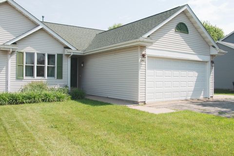Photo of 4303 E Milwaukee Street, Janesville, WI 53546 (MLS # 2019733)