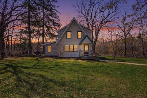 Photo of 851 CR Hwy N Road, Stoughton, WI 53589 (MLS # 2019837)