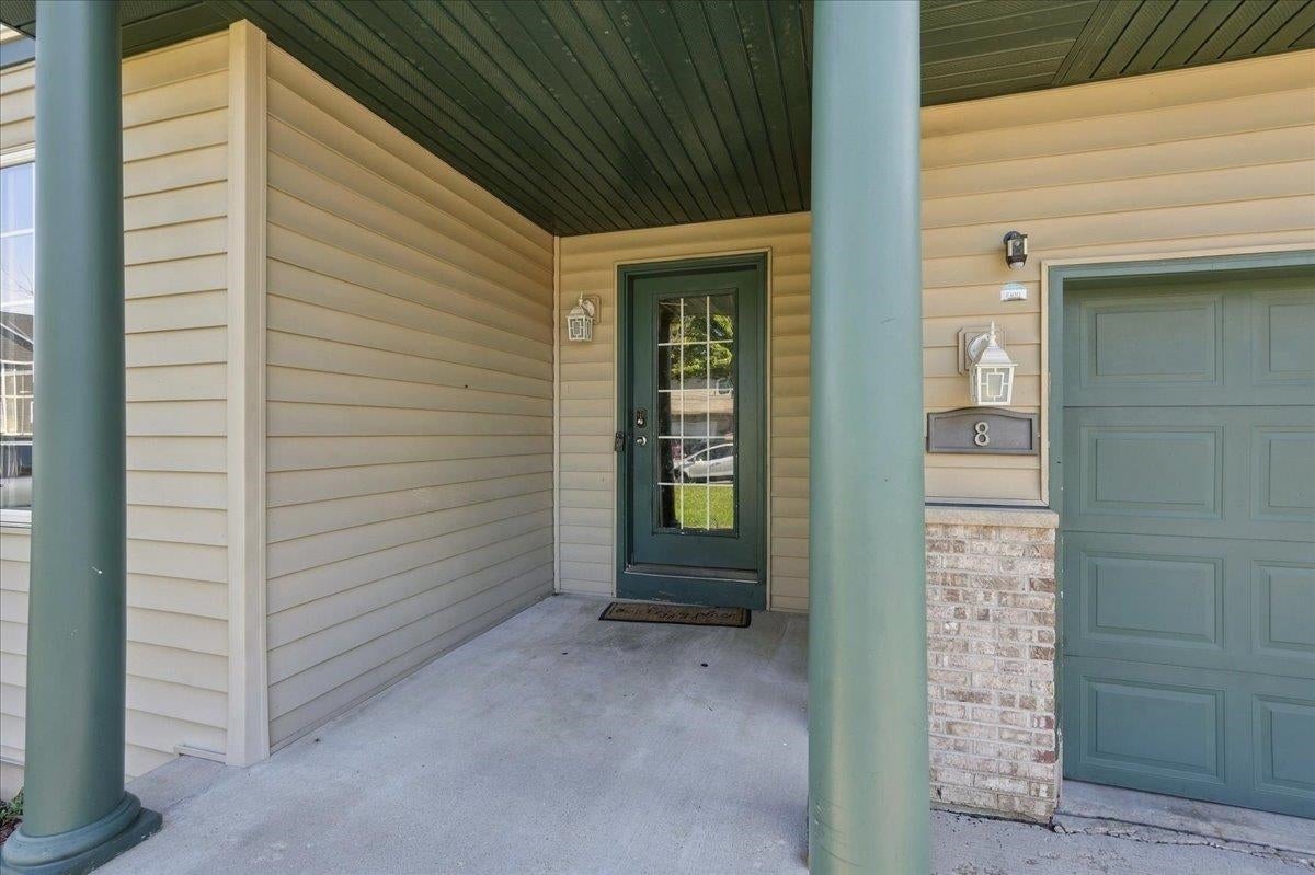 8 Katherine Court
