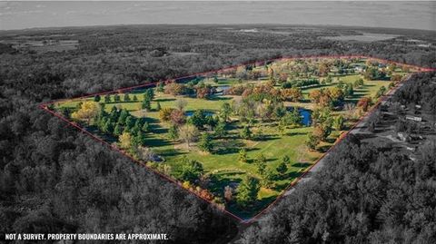 Photo of 60 +/- Acres Freedom rd, Tomah, WI 54660 (MLS # 2016132)