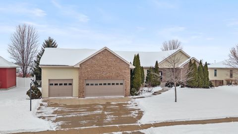Photo of 2026 Stonehaven Drive, Sun Prairie, WI 53590 (MLS # 2013643)