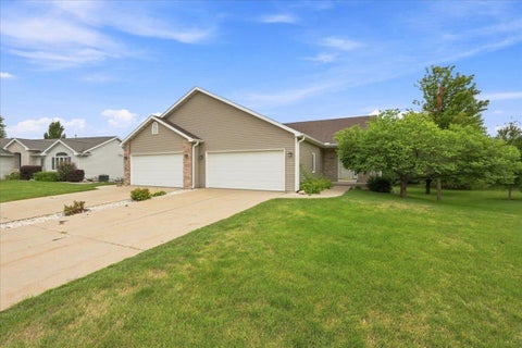 Property photo of 844 Dunn Avenue, Oregon, WI 53575