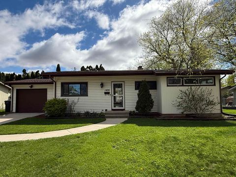 Photo of 1426 Tamarack Lane, Janesville, WI 53545 (MLS # 2022024)