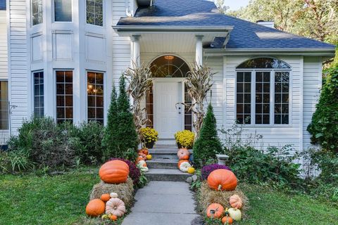 Photo of 7065 W Thornapple Drive, Janesville, WI 53548 (MLS # 2010812)