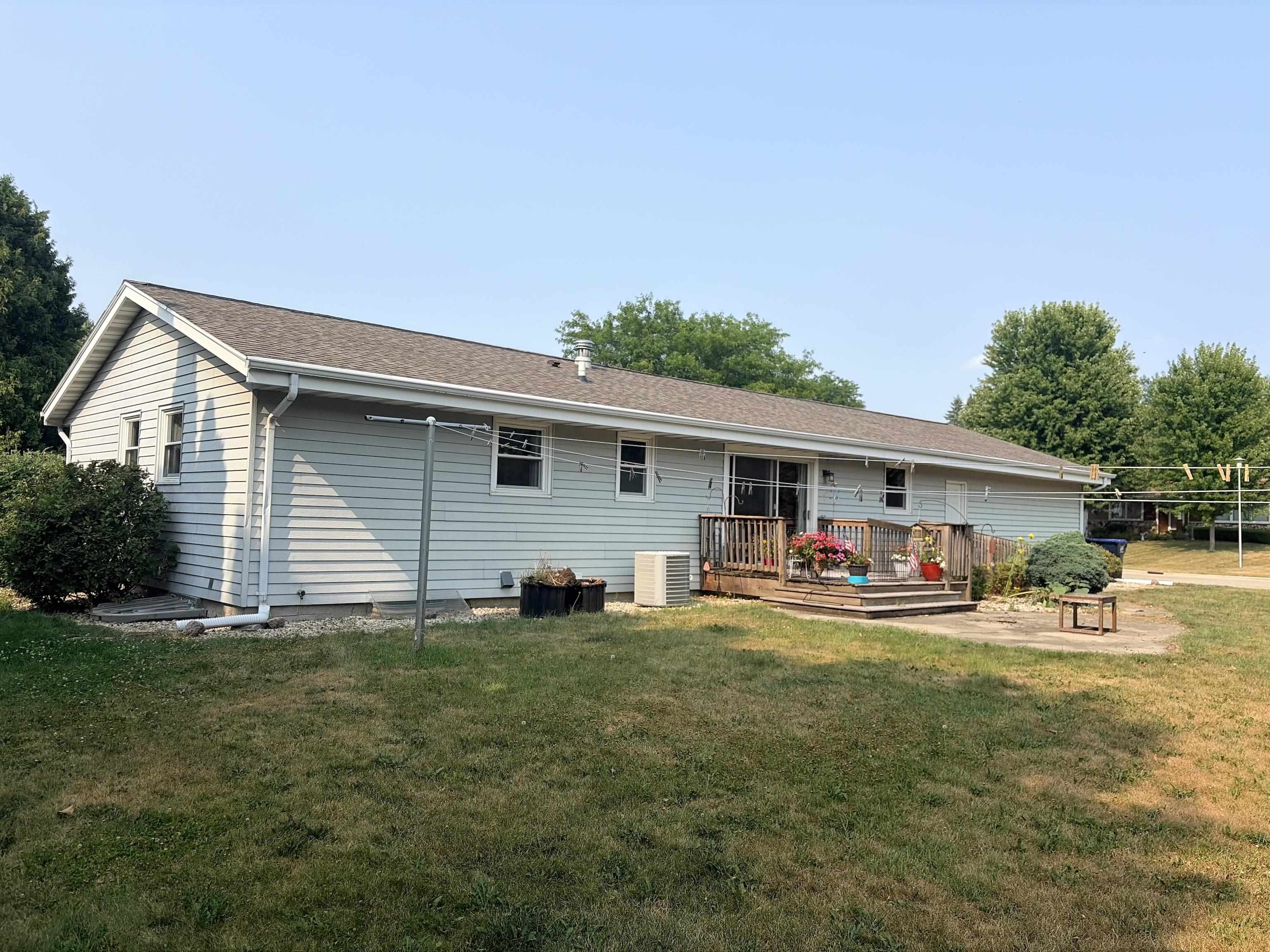 717 Willow Lane