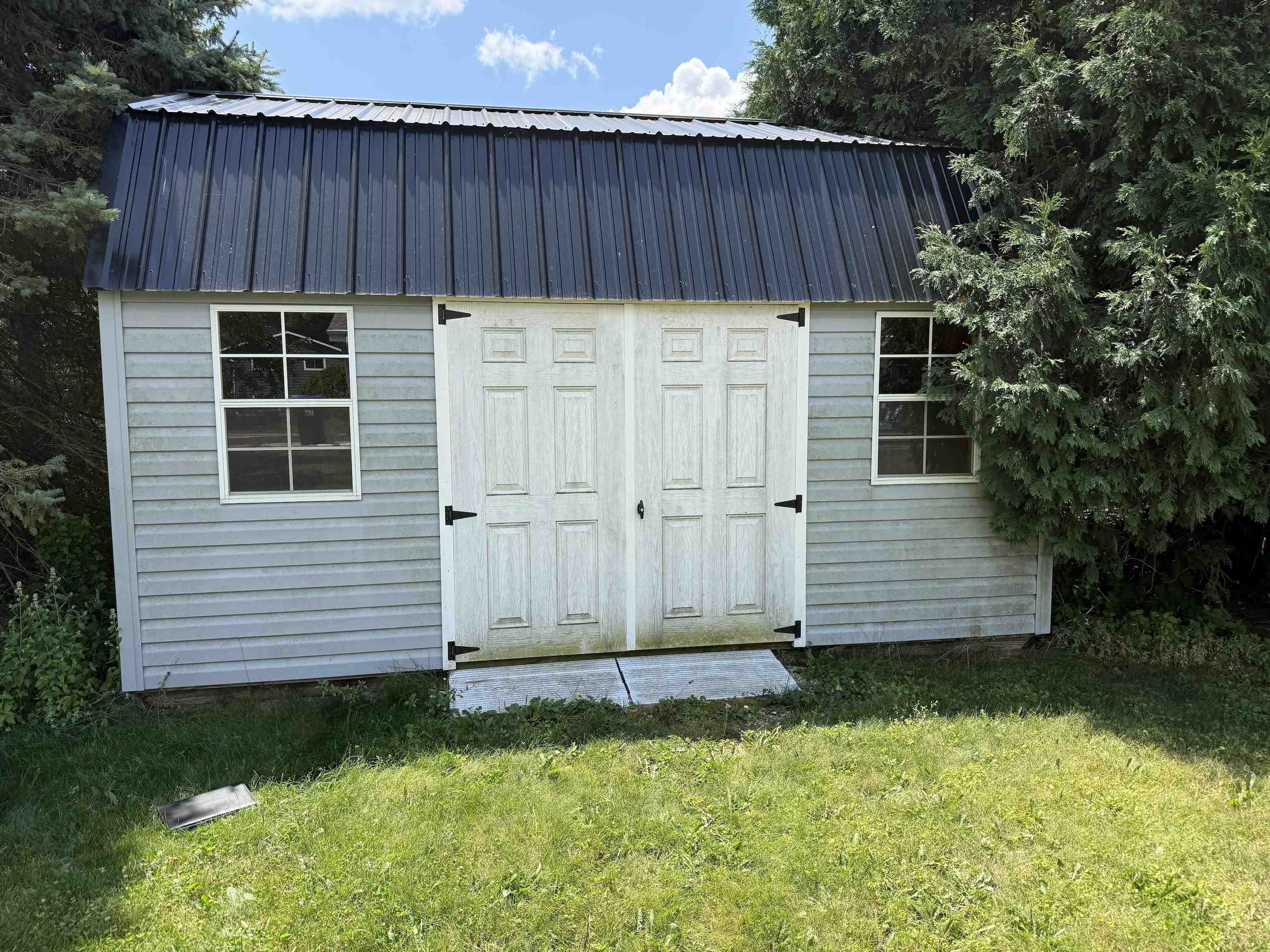 717 Willow Lane