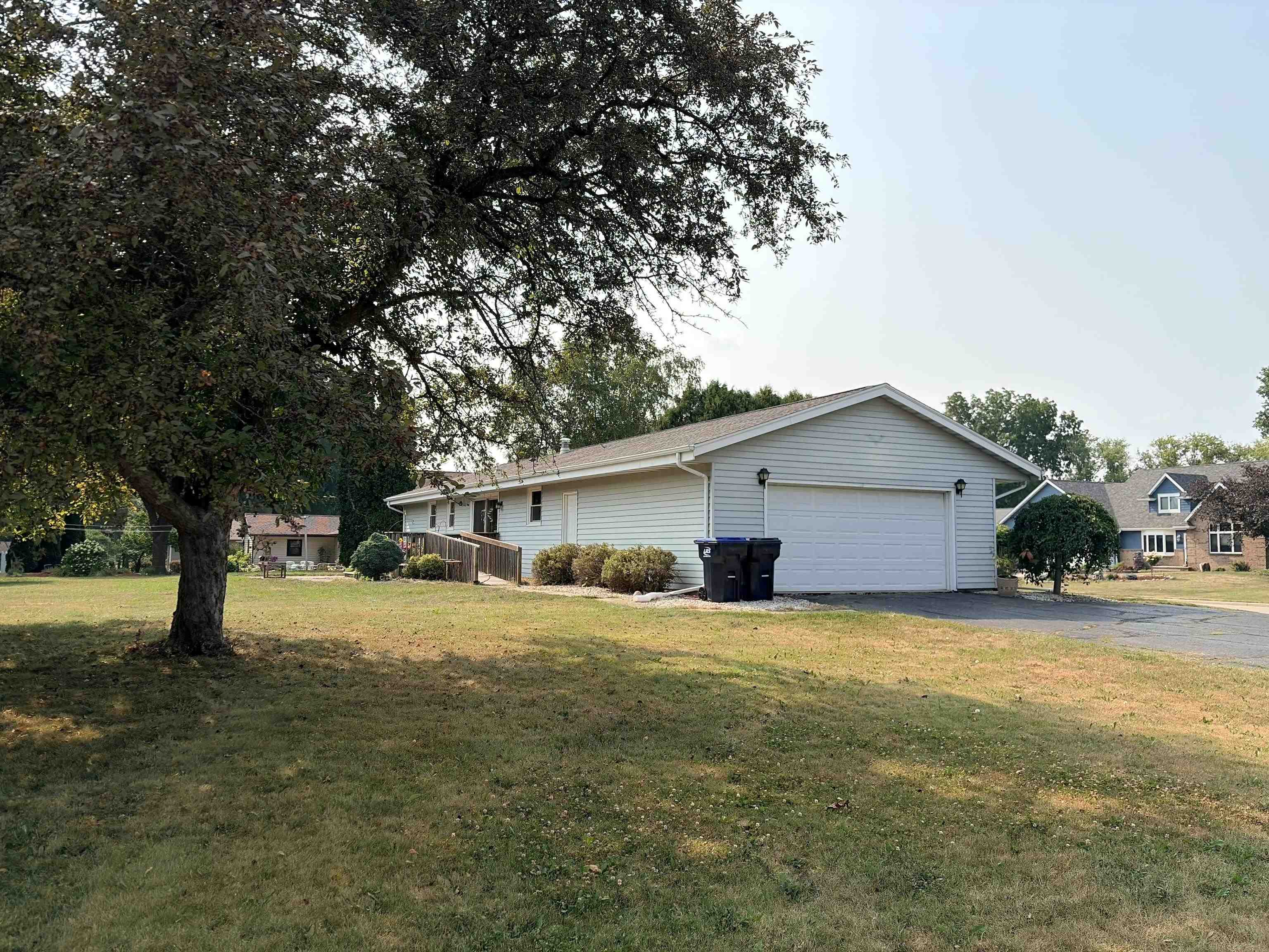 717 Willow Lane