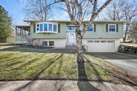 Photo of 7207 Shirley Court, Middleton, WI 53562 (MLS # 2019748)