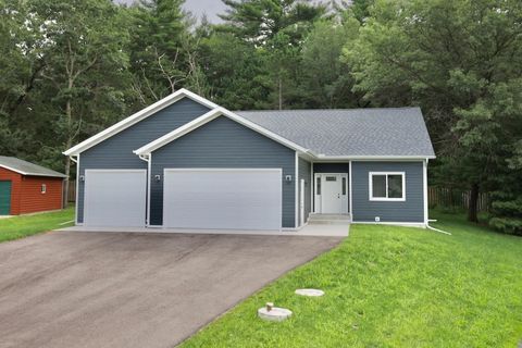 Photo of 1118 Grand Pines Circle, Wisconsin Dells, WI 53965 (MLS # 2004815) Photo of 1118 Grand Pines Circle, Wisconsin Dells, WI 53965 (MLS # 2004815)