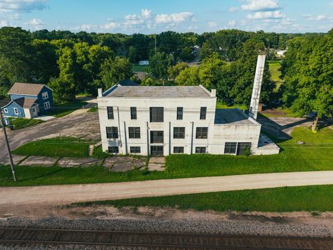 Photo of 336 N Spring Street, Columbus, WI 53925 (MLS # 2007431)