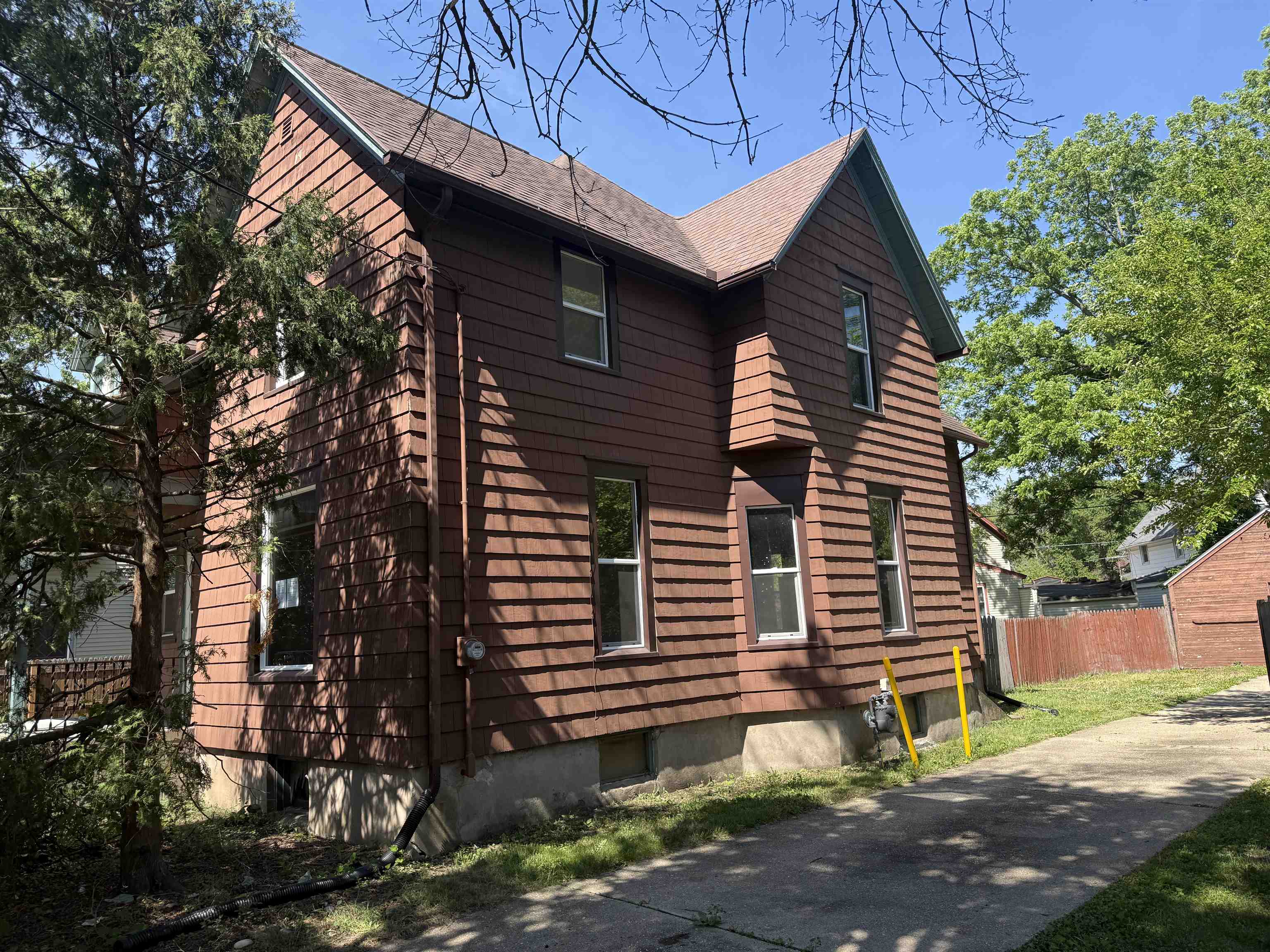 1030 Prairie Avenue - Photo 3