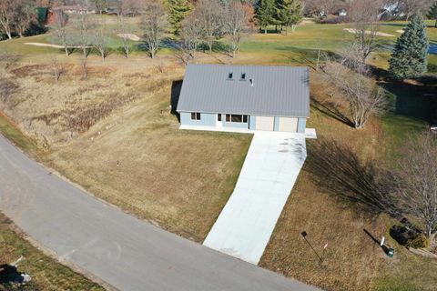 Photo of N8568 Seward Dr, Berlin, WI 54923 (MLS # 2012940)