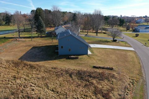 Tiny photo for N8568 Seward Dr, Berlin, WI 54923 (MLS # 2012940)