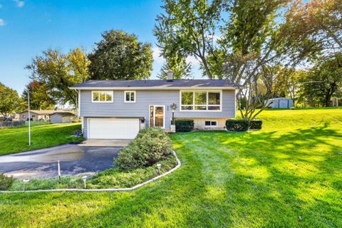 Photo of 1813 Sunrise Court, Stoughton, WI 53589 (MLS # 2034802)
