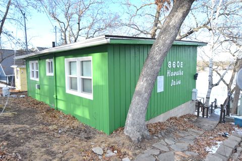 860 E Hiawatha Drive Unit 2, Wisconsin Dells, WI 53965 - #: 1994539