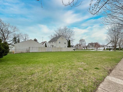 Photo of 832 Cornelia Street, Janesville, WI 53545 (MLS # 2020636)