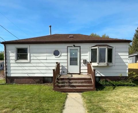 Photo of 720 LaCrosse Street, Mauston, WI 53948 (MLS # 2023357)