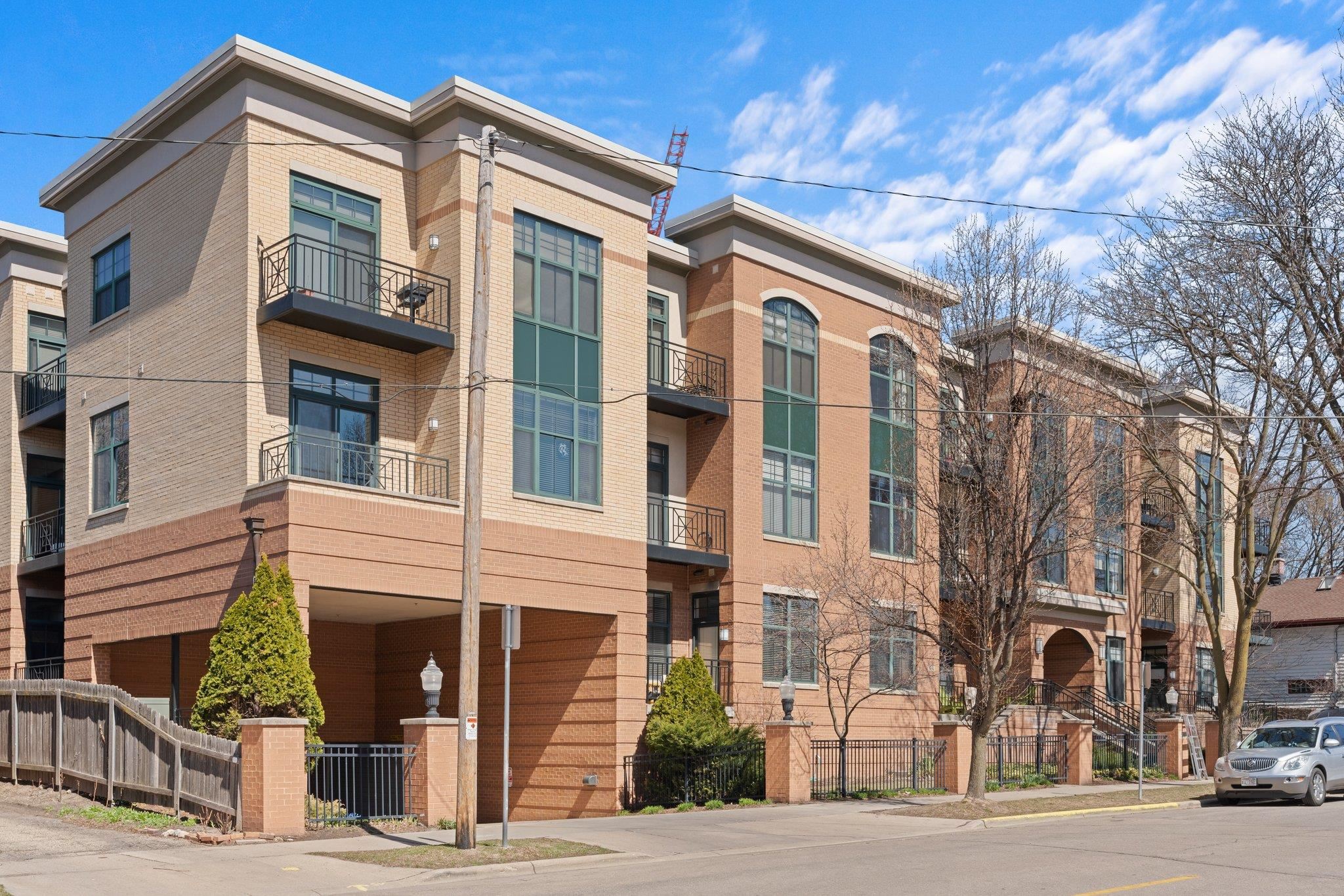 530 W Doty Street 107