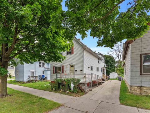 Photo of 1325-1327 N 15th Street, Sheboygan, WI 53081 (MLS # 2009762)
