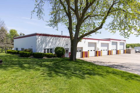 Photo of 215 DEERFIELD Road, Marshall, WI 53559 (MLS # 2016883)