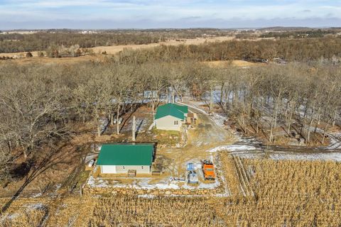 Photo of W1702 Golden Road, Dalton, WI 53926 (MLS # 2014664)