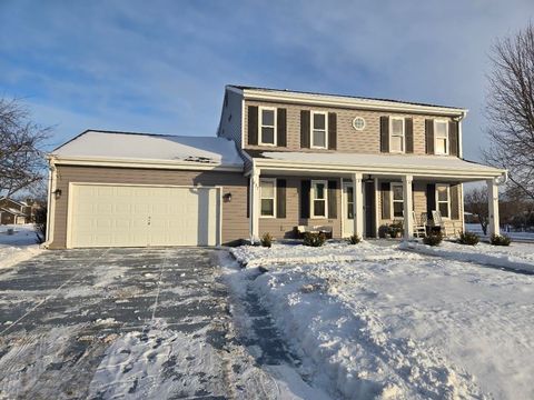 Photo of 237 Royal Ridge Drive, Oconomowoc, WI 53066 (MLS # 2015184)