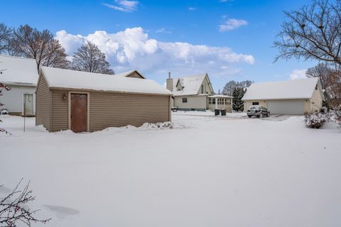 Tiny photo for 610 S Main Street, Jefferson, WI 53549 (MLS # 2013400)